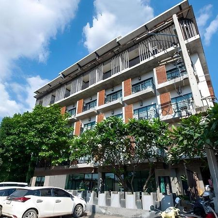 B2 Khamtieng Boutique & Budget Hotel Chiang Mai Exterior photo