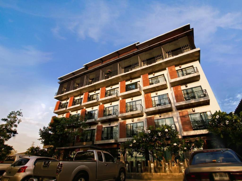B2 Khamtieng Boutique & Budget Hotel Chiang Mai Exterior photo